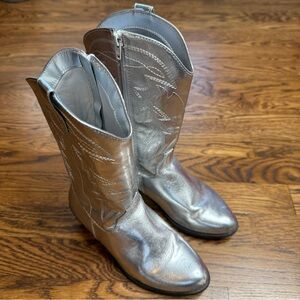Madden NYC Girls Glam Tall Silver Metallic Western Cowboy Boots with Zipper 3